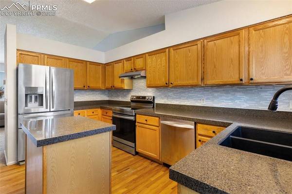 5933 Fossil DR, Colorado Springs, CO 80923