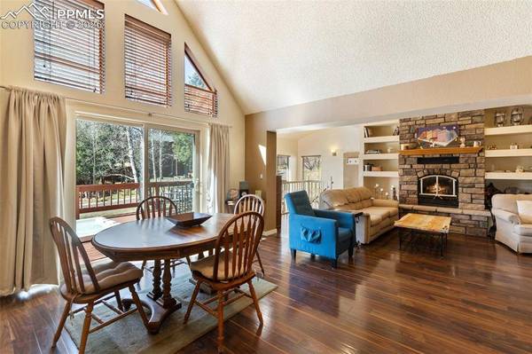 400 Hillcrest ST, Woodland Park, CO 80863