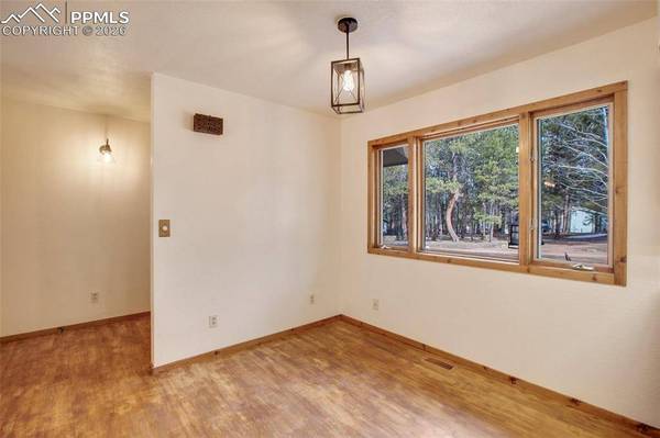 725 Sunnywood LOOP, Woodland Park, CO 80863