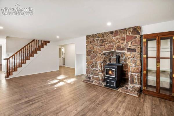 1148 Park View Road, Woodland Park, CO 80863