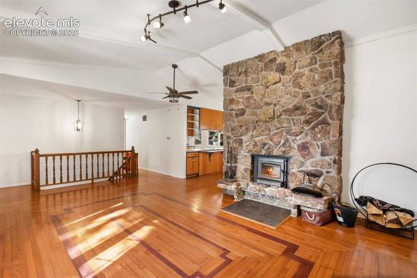 1148 Park View Road, Woodland Park, CO 80863