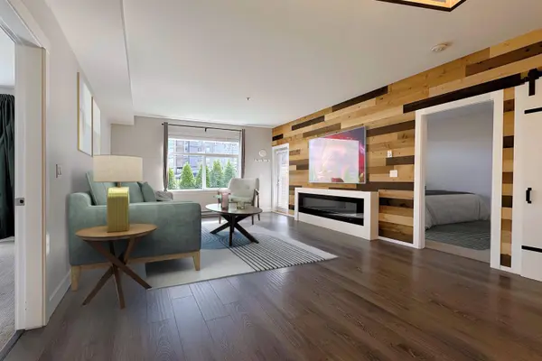 14605 Mcdougall DR #101, Surrey, BC V4P 0G7