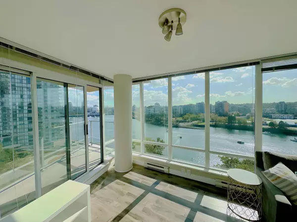 980 Cooperage WAY #1506, Vancouver, BC V6B 0C3