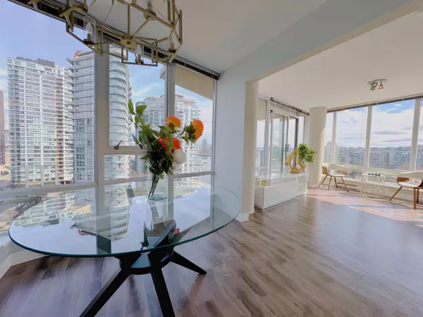 980 Cooperage WAY #1506, Vancouver, BC V6B 0C3