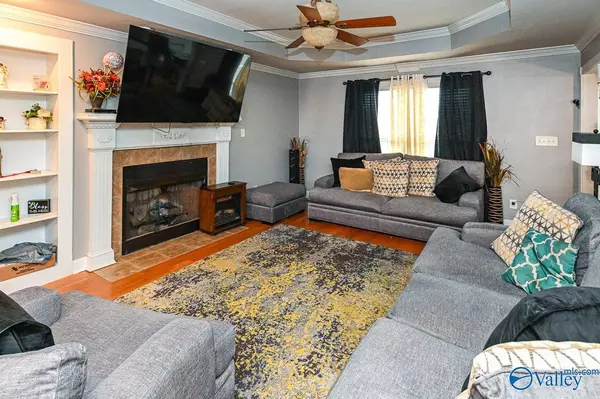 114 Shallowhill Road, Huntsville, AL 35811