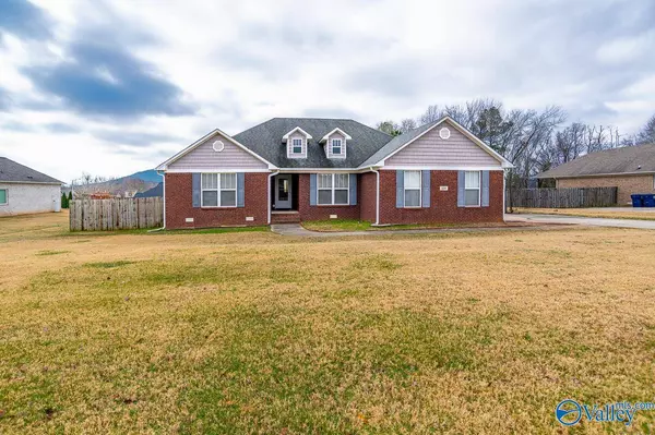 114 Shallowhill Road, Huntsville, AL 35811