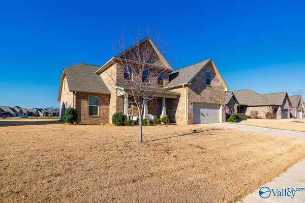 104 Cove Brook Drive, Meridianville, AL 35759