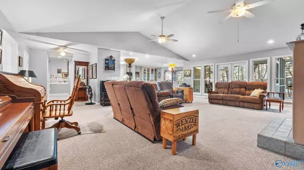 1005 County Road 544, Centre, AL 35960