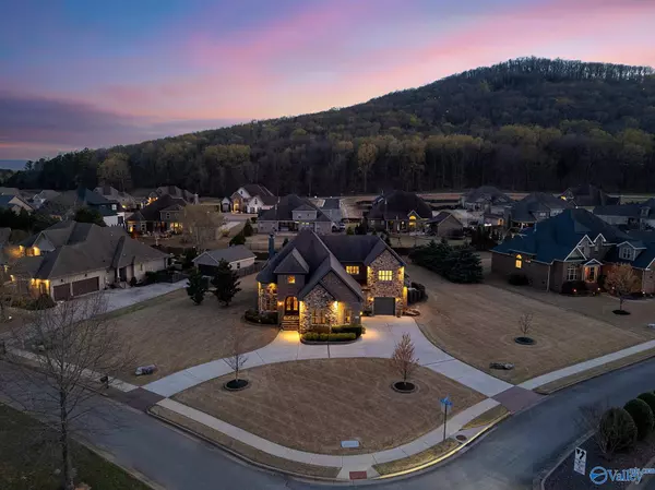 35 Mcmullen Lane SE, Gurley, AL 35748