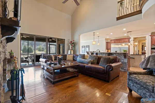 35 Mcmullen Lane SE, Gurley, AL 35748