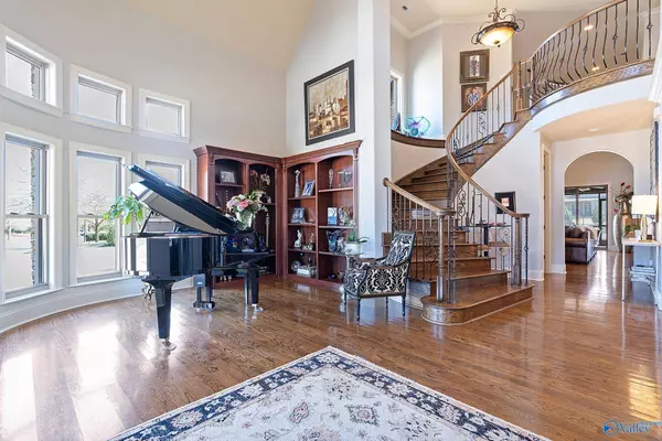 35 Mcmullen Lane SE, Gurley, AL 35748