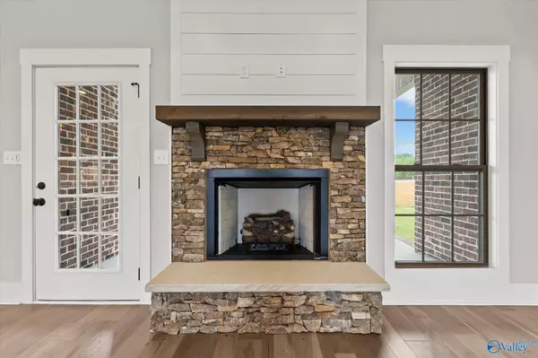 22566 Mary Grace Drive, Athens, AL 35613