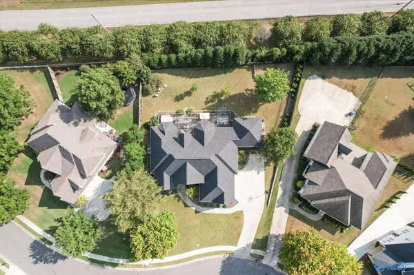 4716 Slalom Run SE, Owens Cross Roads, AL 35763