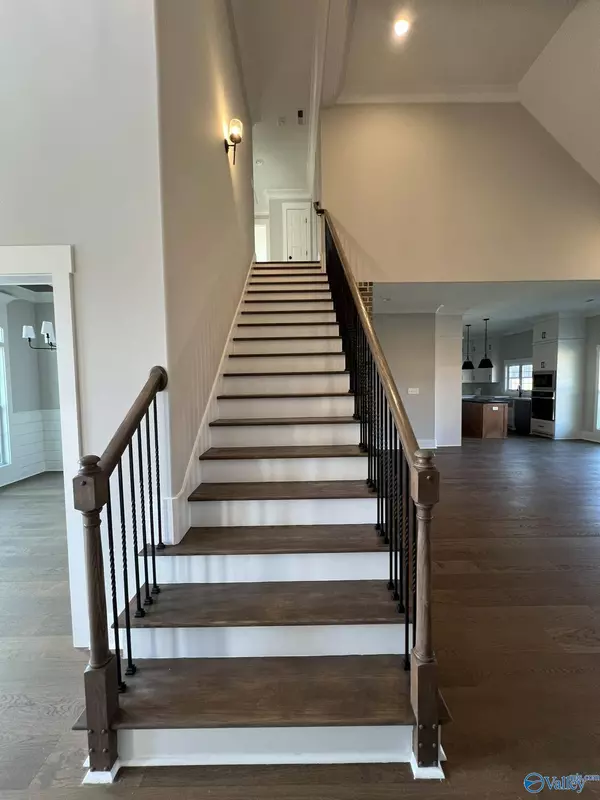 22692 Gunner Circle, Athens, AL 35613