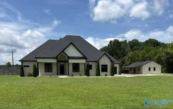1268 Low Gap Road, New Hope, AL 35760