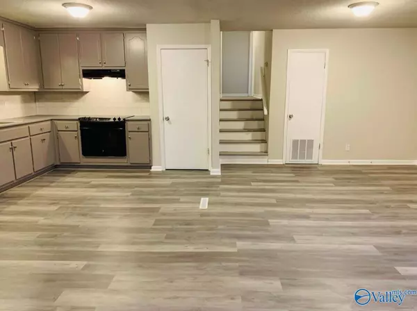 2703 Hilltop Terrace NW, Huntsville, AL 35810