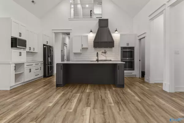 1268 Low Gap Road, New Hope, AL 35760