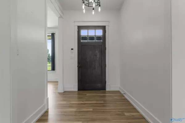 1268 Low Gap Road, New Hope, AL 35760