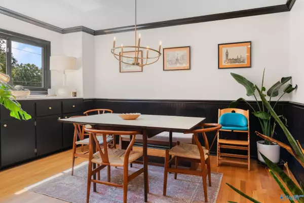 8124 Hickory Hill Lane SE, Huntsville, AL 35802