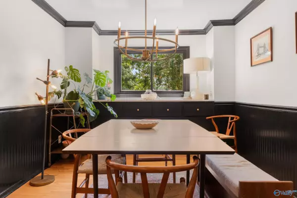 8124 Hickory Hill Lane SE, Huntsville, AL 35802