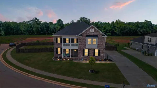 8129 Tupelo Gum Trace SW, Huntsville, AL 35802