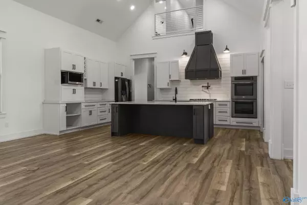 1268 Low Gap Road, New Hope, AL 35760