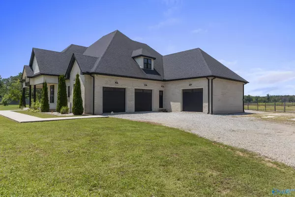 1268 Low Gap Road, New Hope, AL 35760