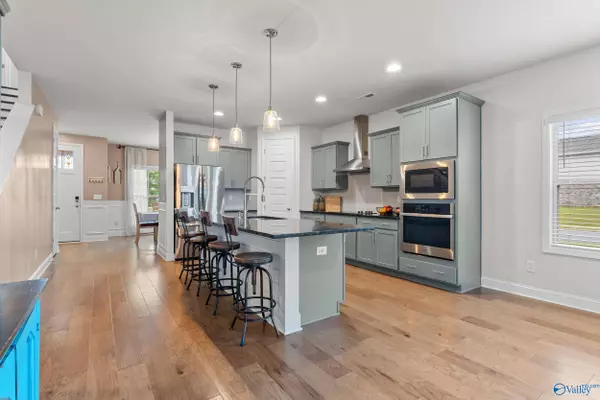 227 Cherry Laurel Drive, Hazel Green, AL 35750