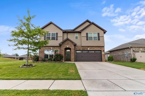 227 Cherry Laurel Drive, Hazel Green, AL 35750