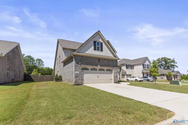 16445 Demi Drive, Athens, AL 35613