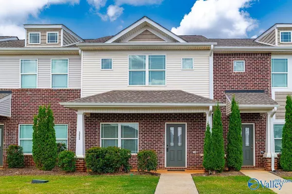 352 Falling Water Lane, Huntsville, AL 35756