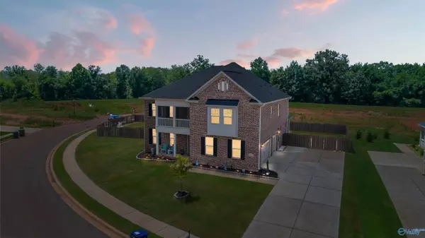 8129 Tupelo Gum Trace SW, Huntsville, AL 35802