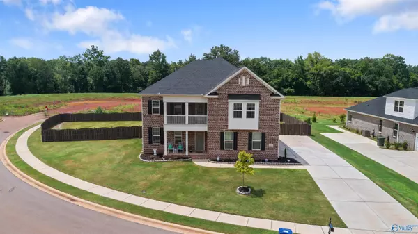 8129 Tupelo Gum Trace SW, Huntsville, AL 35802