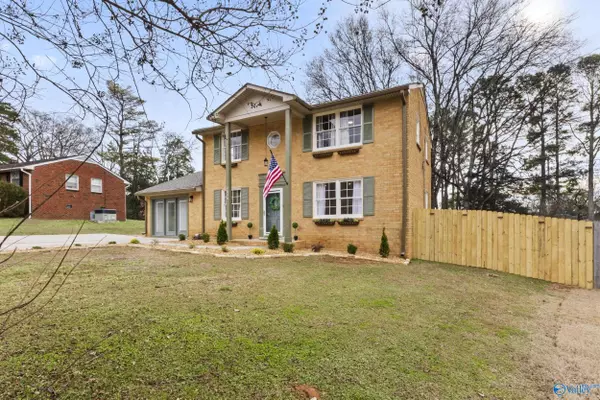 2624 Valley Brook Drive, Huntsville, AL 35811