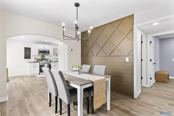 2624 Valley Brook Drive, Huntsville, AL 35811