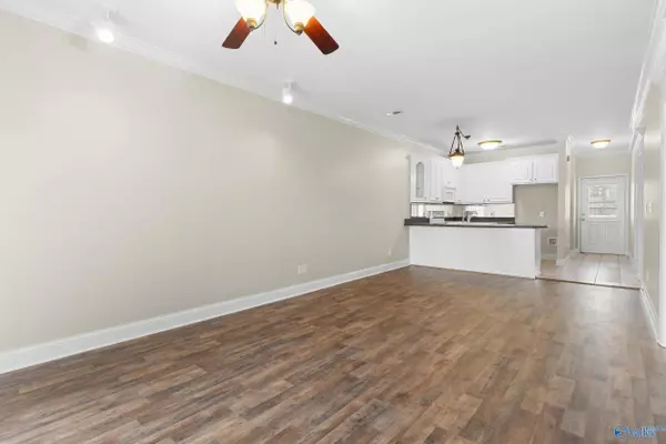 5799 Bay Village Drive #3005, Athens, AL 35611