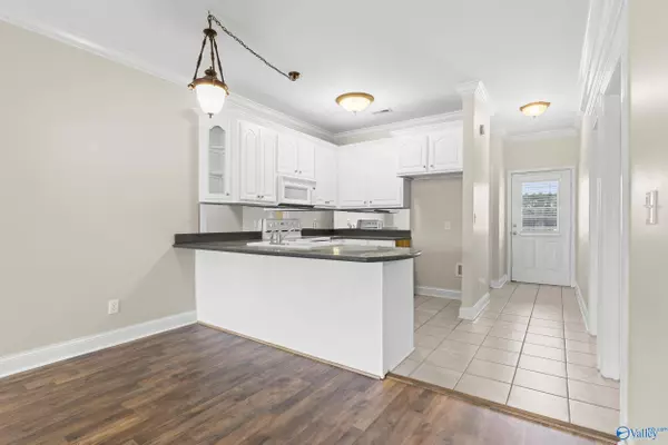 5799 Bay Village Drive #3005, Athens, AL 35611