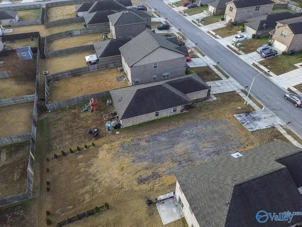 121 Winstead Circle, Owens Cross Roads, AL 35763