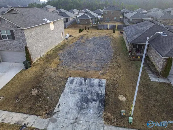 121 Winstead Circle, Owens Cross Roads, AL 35763