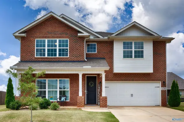 134 Heritage Lakes Boulevard, New Market, AL 35761