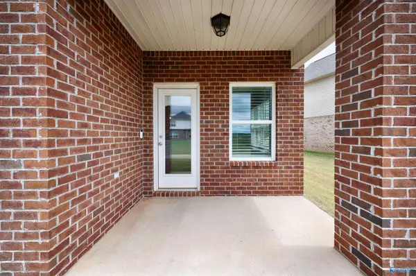 134 Heritage Lakes Boulevard, New Market, AL 35761