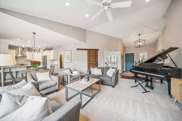 10161 Upper 178th ST W, Lakeville, MN 55044