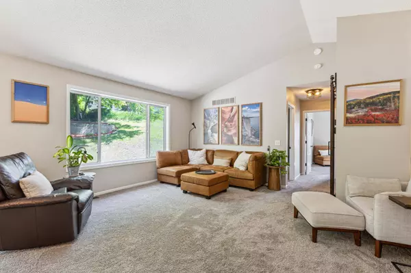 805 Natalie DR, Buffalo, MN 55313