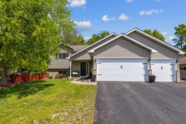 805 Natalie DR, Buffalo, MN 55313