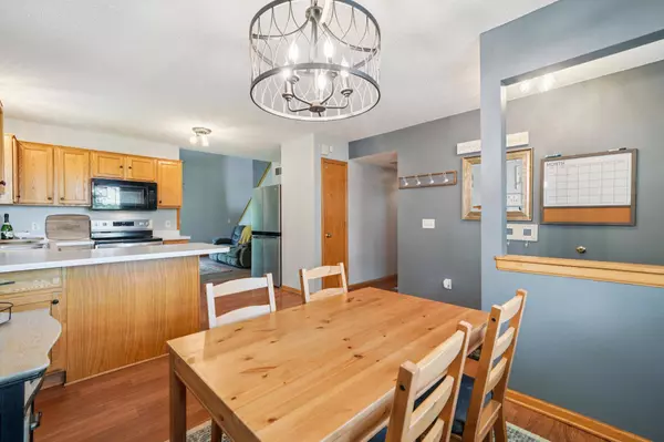 728 S Elm ST, Belle Plaine, MN 56011