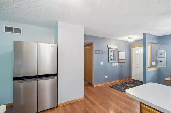 728 S Elm ST, Belle Plaine, MN 56011