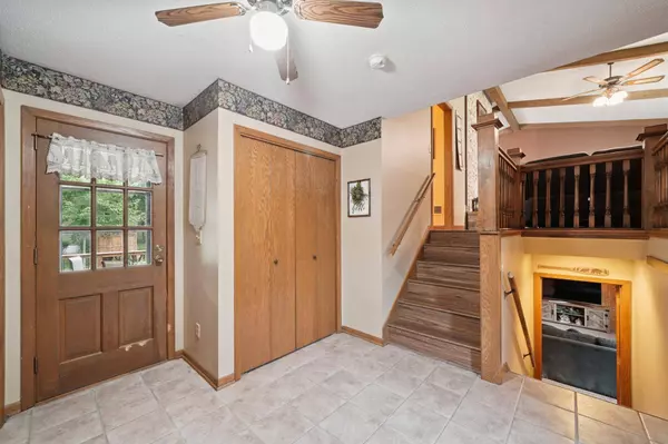 230 Hi Mae CIR, Lester Prairie, MN 55354