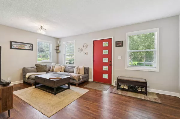 6812 Irving AVE S, Richfield, MN 55423