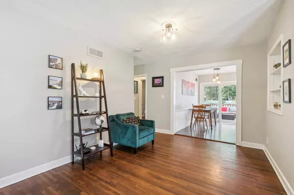 6812 Irving AVE S, Richfield, MN 55423