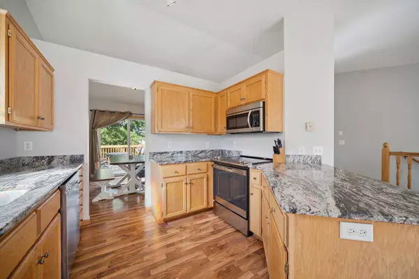 804 S Elm ST, Belle Plaine, MN 56011